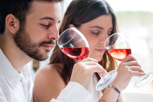 Cách thưởng thức rượu vang dành cho người mới