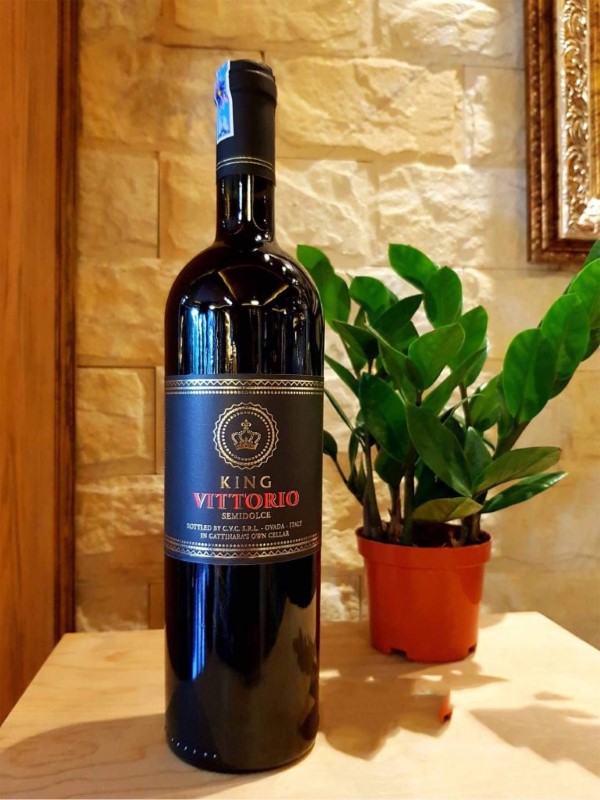 Rượu Vang Đỏ King Vittorio Semi Dolce